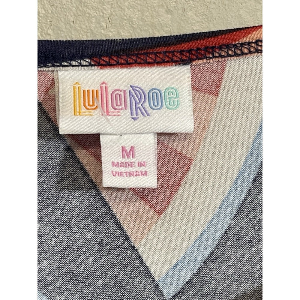 LuLaRoe Medium Women Long Tunic Top Watermelon Print Picnic Summer - Picture 6 of 8